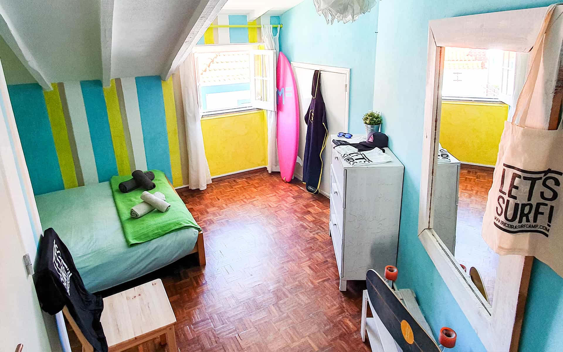 surf camp ericeira - Booking Rooms - Lime Room