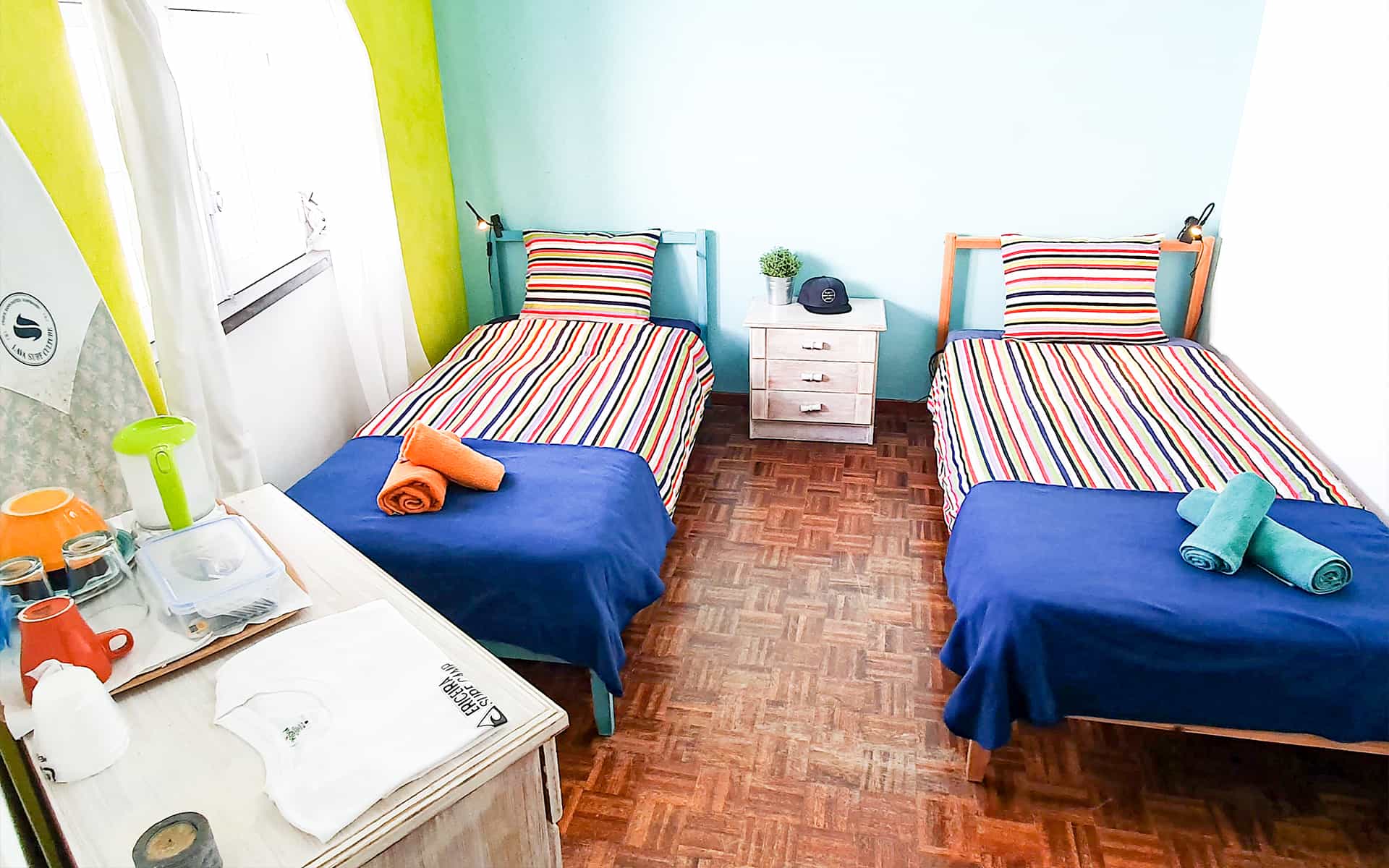 surf camp ericeira - Booking Rooms - Apple Room